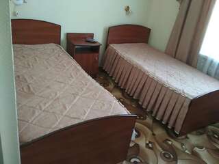 Отель Zatishok Rokytne Бюджетный двухместный номер с 2 отдельными кроватями-1